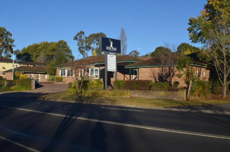 deer park motor inn armidale